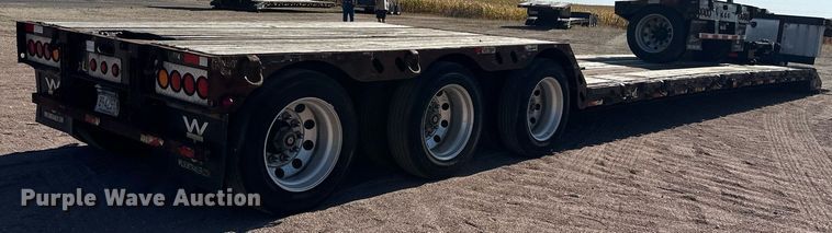 image for item DN0803 2015 XL Specialized  XL90MDE lowboy equipment trailer