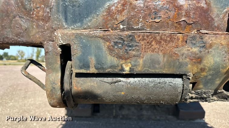 image for item DN0803 2015 XL Specialized  XL90MDE lowboy equipment trailer