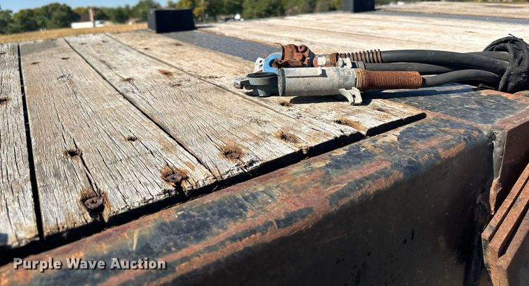 image for item DN0803 2015 XL Specialized  XL90MDE lowboy equipment trailer