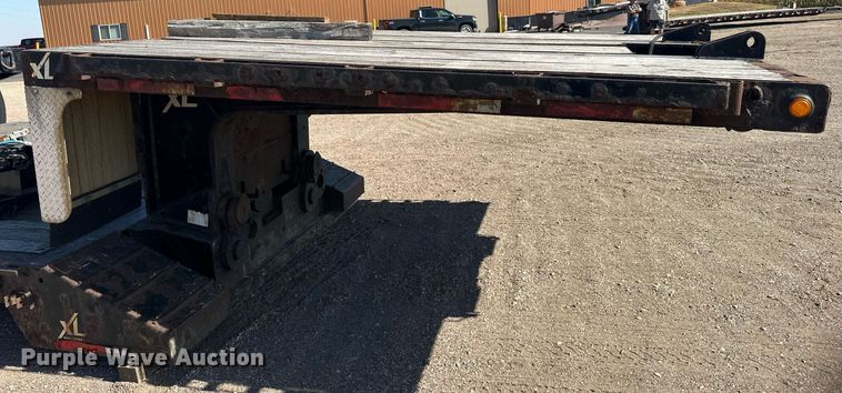 image for item DN0803 2015 XL Specialized  XL90MDE lowboy equipment trailer