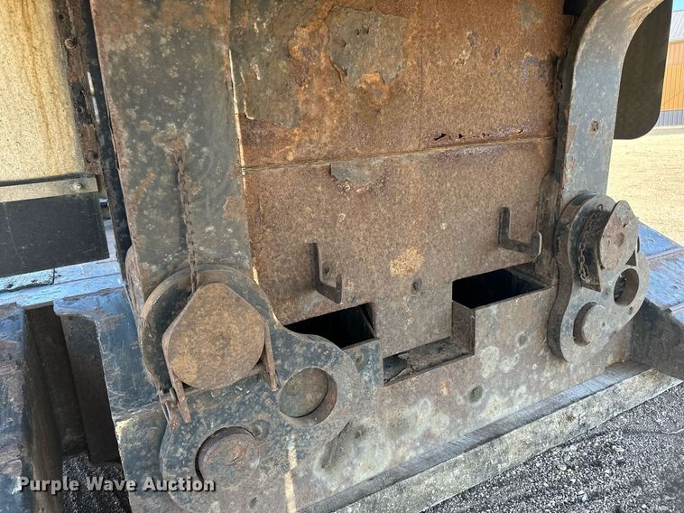 image for item DN0803 2015 XL Specialized  XL90MDE lowboy equipment trailer