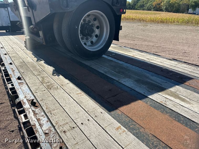 image for item DN0803 2015 XL Specialized  XL90MDE lowboy equipment trailer