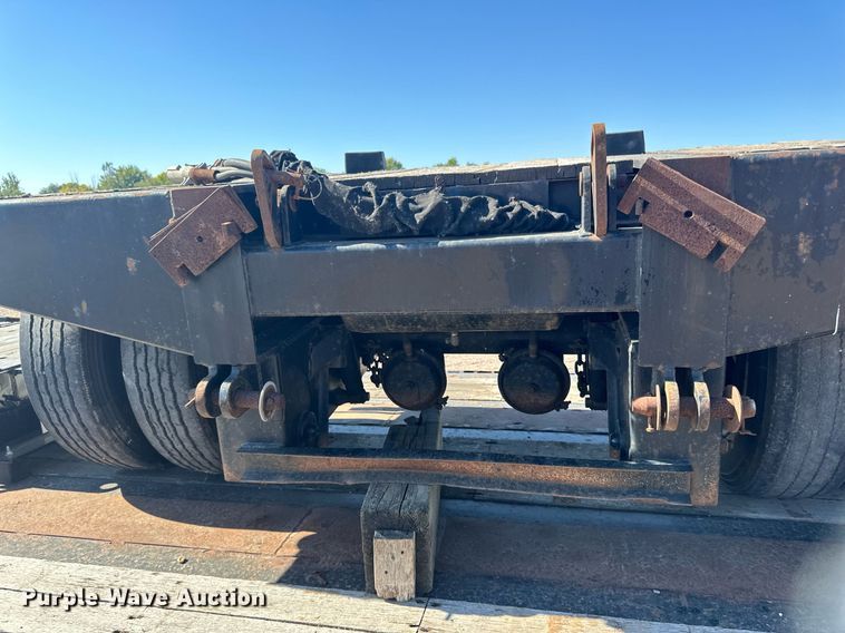 image for item DN0803 2015 XL Specialized  XL90MDE lowboy equipment trailer