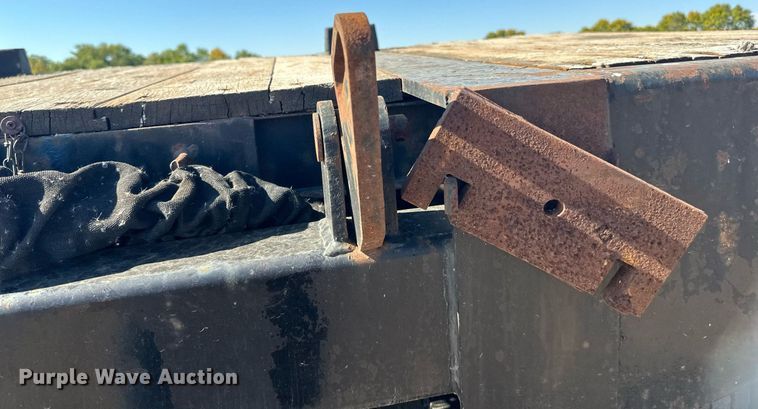 image for item DN0803 2015 XL Specialized  XL90MDE lowboy equipment trailer