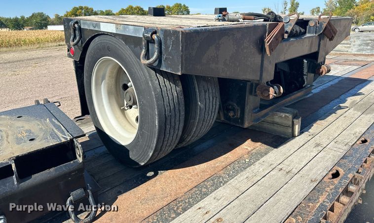 image for item DN0803 2015 XL Specialized  XL90MDE lowboy equipment trailer