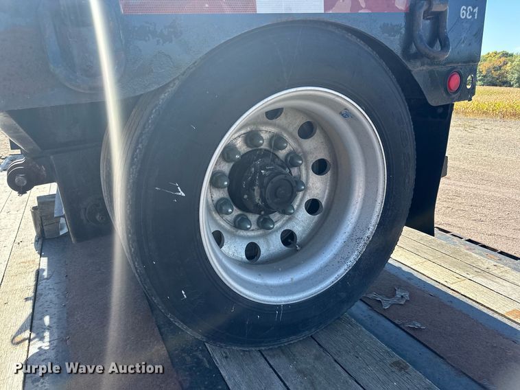 image for item DN0803 2015 XL Specialized  XL90MDE lowboy equipment trailer