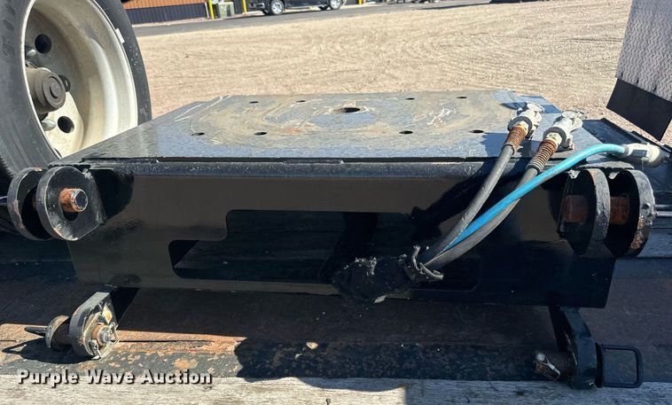 image for item DN0803 2015 XL Specialized  XL90MDE lowboy equipment trailer