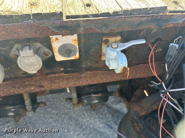 image for item DN0803 2015 XL Specialized  XL90MDE lowboy equipment trailer