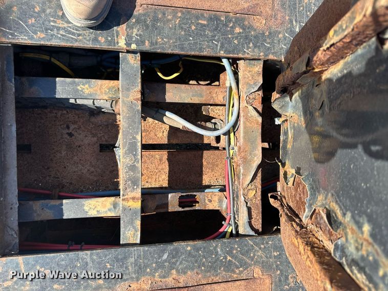 image for item DN0803 2015 XL Specialized  XL90MDE lowboy equipment trailer