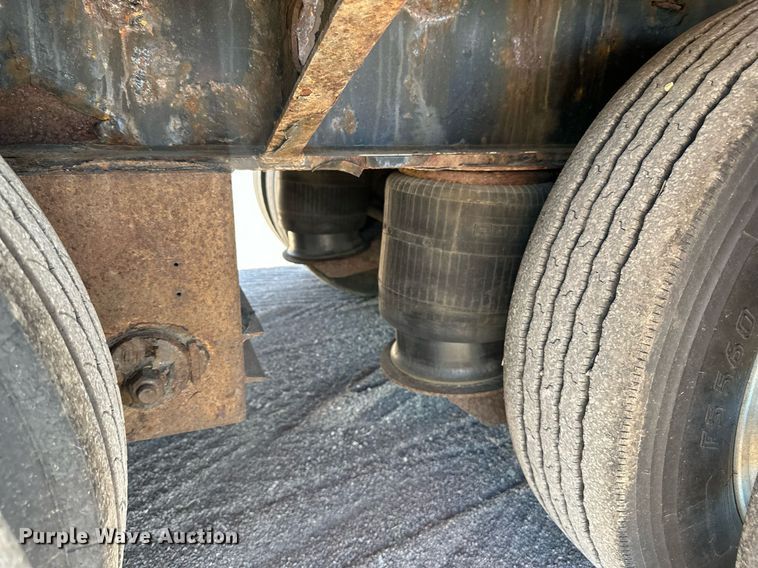 image for item DN0803 2015 XL Specialized  XL90MDE lowboy equipment trailer