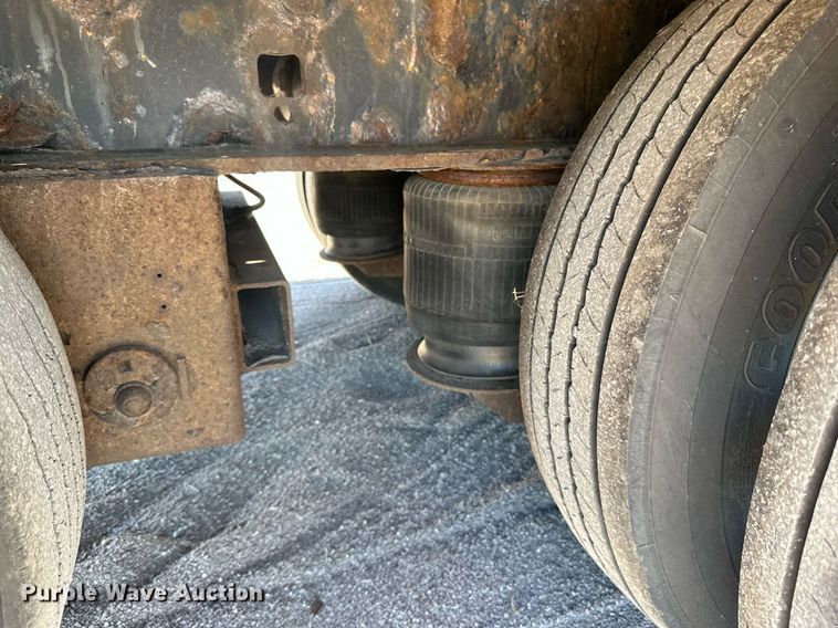 image for item DN0803 2015 XL Specialized  XL90MDE lowboy equipment trailer