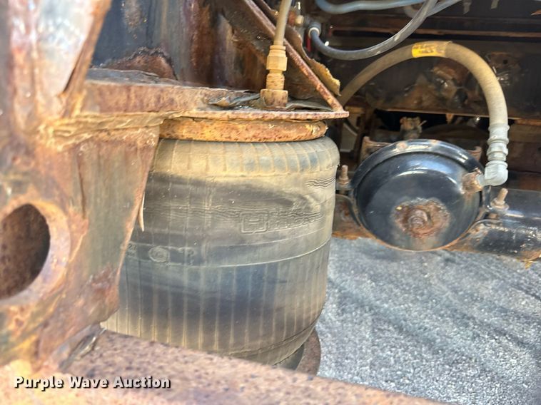 image for item DN0803 2015 XL Specialized  XL90MDE lowboy equipment trailer