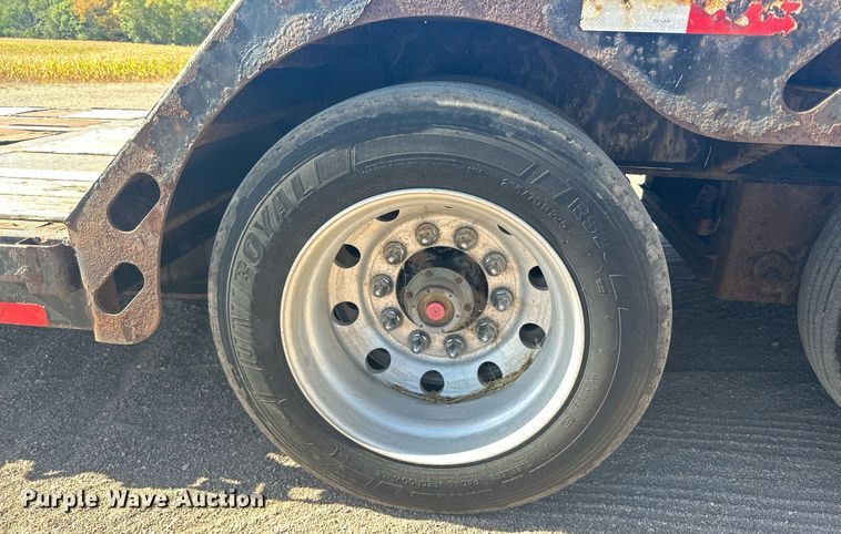 image for item DN0803 2015 XL Specialized  XL90MDE lowboy equipment trailer