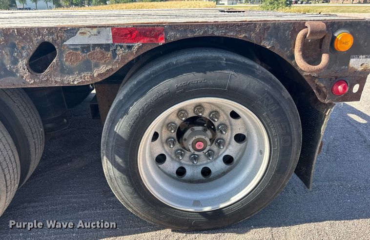 image for item DN0803 2015 XL Specialized  XL90MDE lowboy equipment trailer