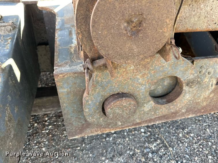 image for item DN0804 2018 XL Specialized  XL80 MDE  lowboy equipment trailer