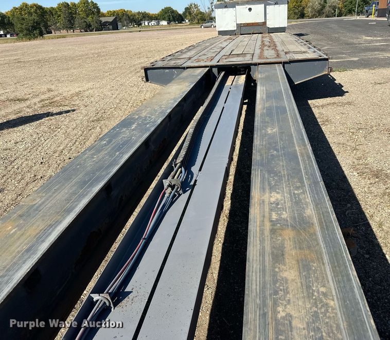 image for item DN0804 2018 XL Specialized  XL80 MDE  lowboy equipment trailer