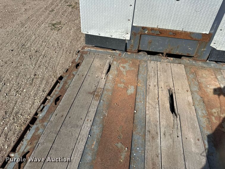 image for item DN0804 2018 XL Specialized  XL80 MDE  lowboy equipment trailer