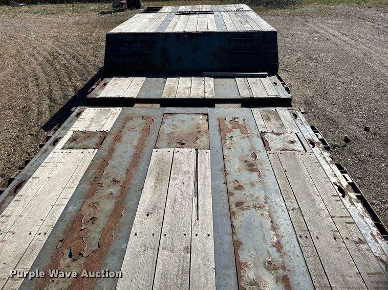 image for item DN0804 2018 XL Specialized  XL80 MDE  lowboy equipment trailer