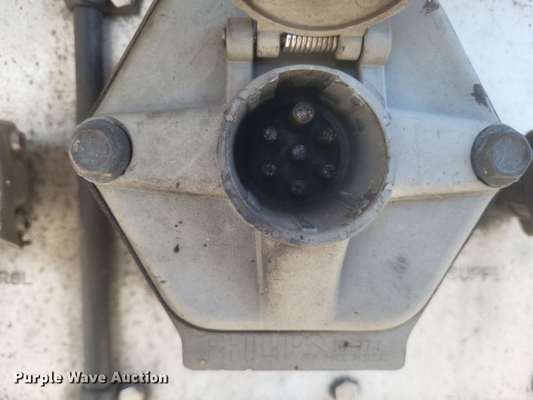 image for item DQ3719 2015 Great Dane  1GR refrigerated van trailer