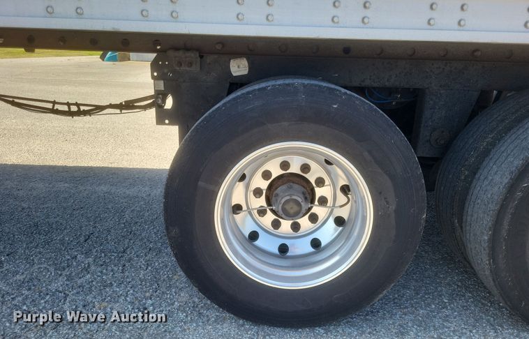 image for item DQ3719 2015 Great Dane  1GR refrigerated van trailer