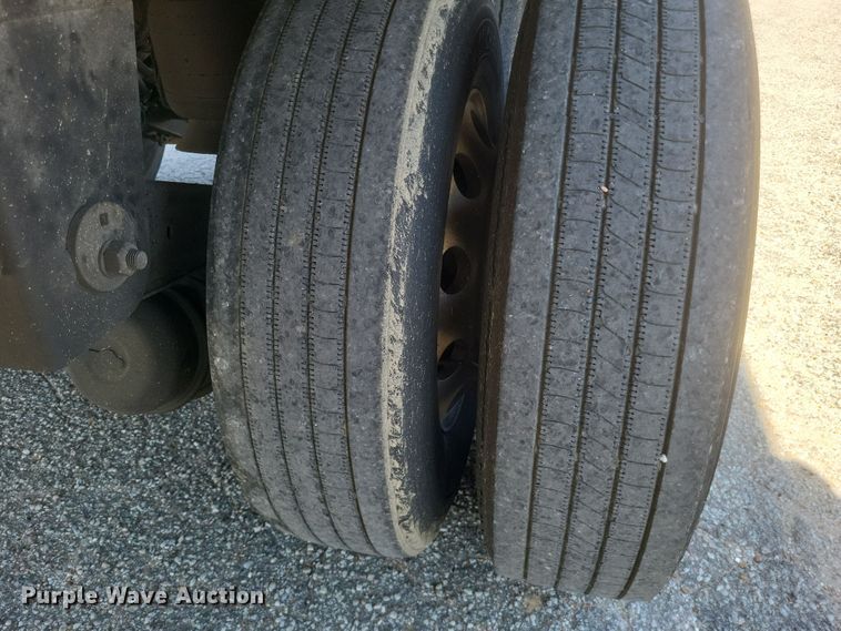 image for item DQ3719 2015 Great Dane  1GR refrigerated van trailer