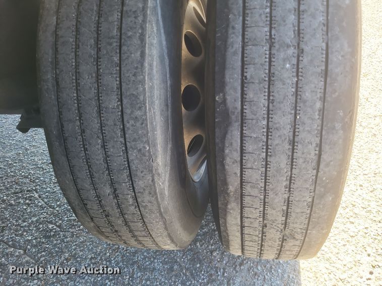 image for item DQ3719 2015 Great Dane  1GR refrigerated van trailer