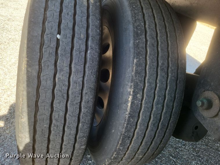 image for item DQ3719 2015 Great Dane  1GR refrigerated van trailer