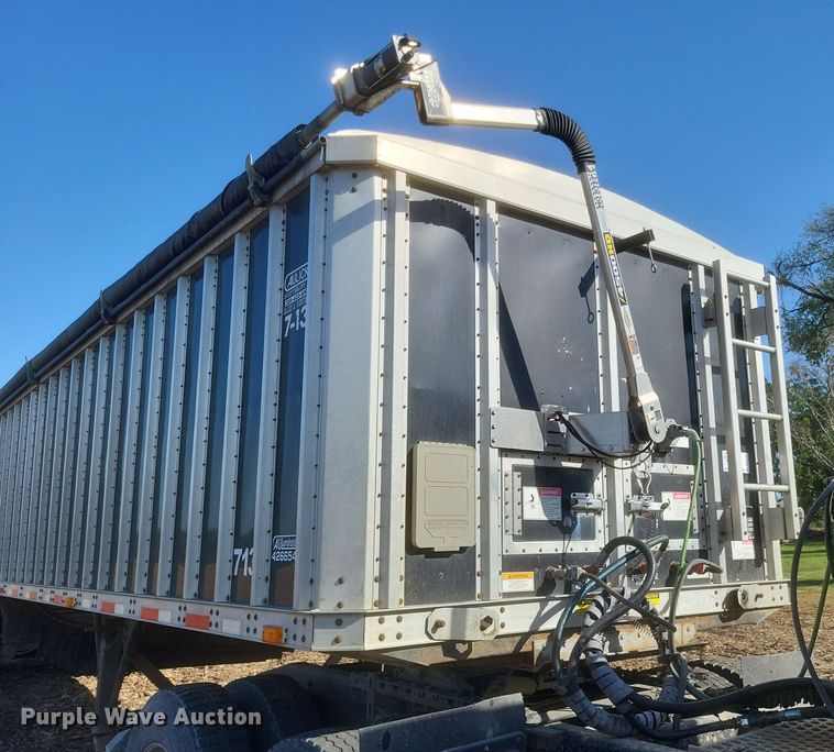 image for item DQ3721 2007 Valley Farm Industries Aulick Aluminator live bottom trailer