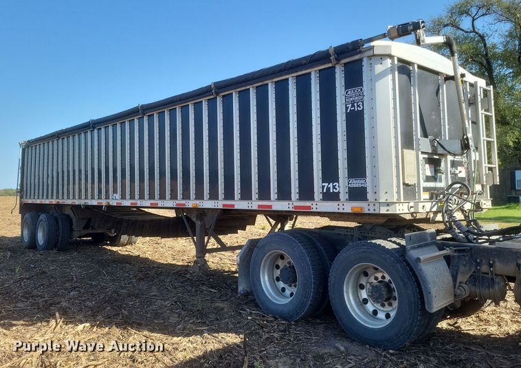image for item DQ3721 2007 Valley Farm Industries Aulick Aluminator live bottom trailer