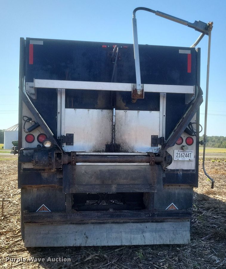 image for item DQ3721 2007 Valley Farm Industries Aulick Aluminator live bottom trailer