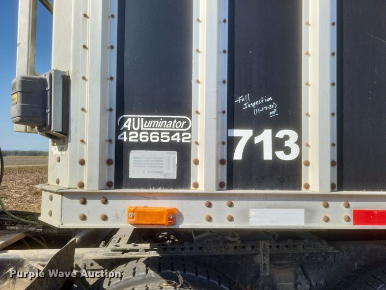 image for item DQ3721 2007 Valley Farm Industries Aulick Aluminator live bottom trailer