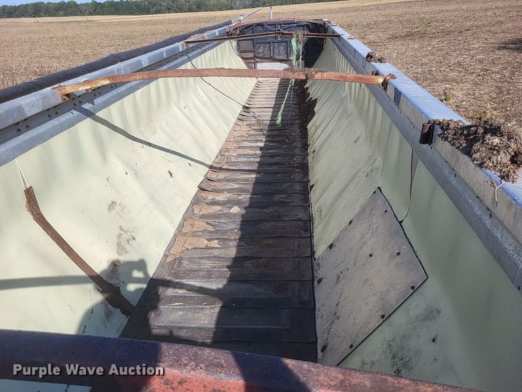 image for item DQ3721 2007 Valley Farm Industries Aulick Aluminator live bottom trailer