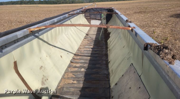 image for item DQ3721 2007 Valley Farm Industries Aulick Aluminator live bottom trailer