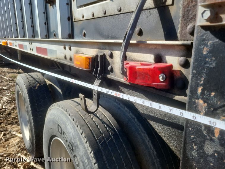 image for item DQ3721 2007 Valley Farm Industries Aulick Aluminator live bottom trailer