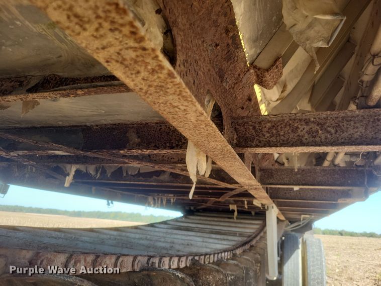 image for item DQ3721 2007 Valley Farm Industries Aulick Aluminator live bottom trailer