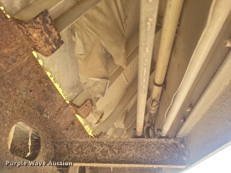 image for item DQ3721 2007 Valley Farm Industries Aulick Aluminator live bottom trailer