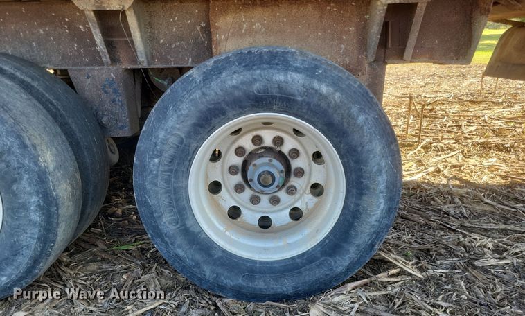 image for item DQ3721 2007 Valley Farm Industries Aulick Aluminator live bottom trailer