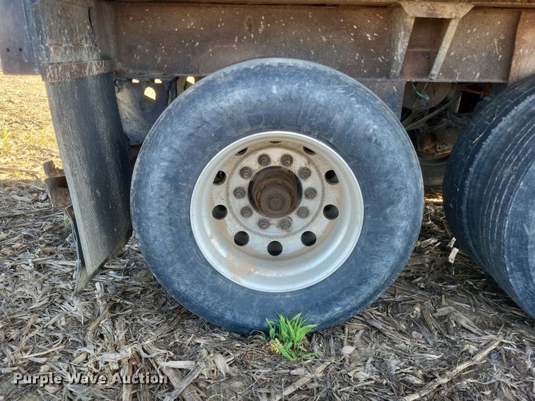 image for item DQ3721 2007 Valley Farm Industries Aulick Aluminator live bottom trailer