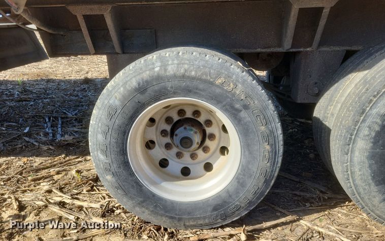 image for item DQ3721 2007 Valley Farm Industries Aulick Aluminator live bottom trailer