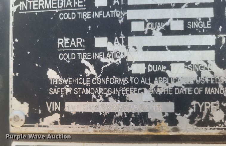 image for item DQ3721 2007 Valley Farm Industries Aulick Aluminator live bottom trailer