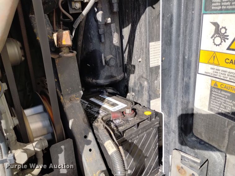 image for item DQ6170 2014 Great Dane ESS-1119-12053 refrigerated van trailer