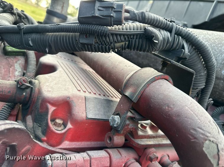 image for item DR2722 2015 International  Lonestar  semi truck