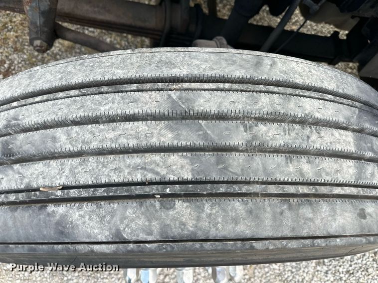 image for item DR2722 2015 International  Lonestar  semi truck