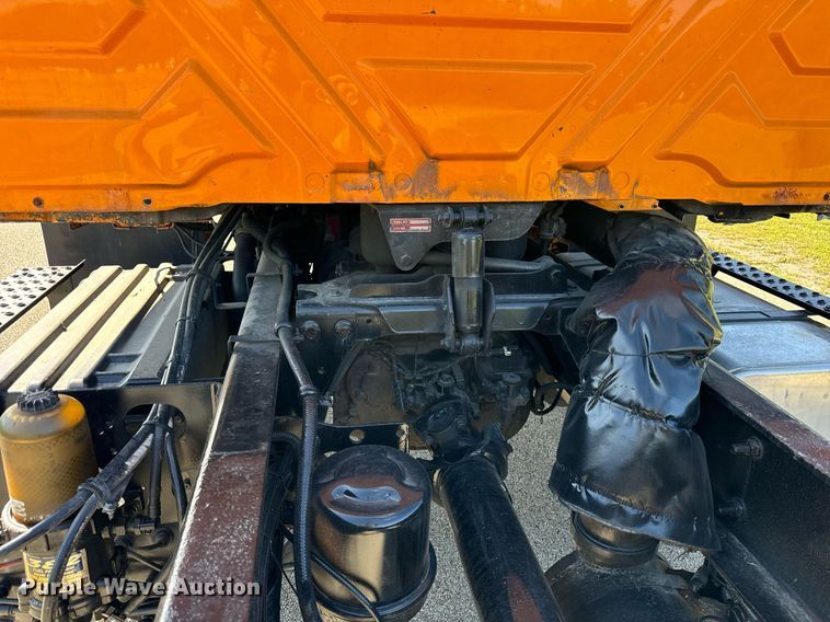 image for item DT2012 2009 International  WorkStar 7600 truck cab and chassis