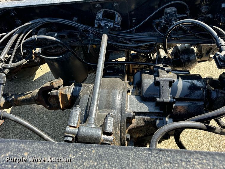 image for item DT2012 2009 International  WorkStar 7600 truck cab and chassis