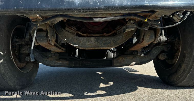 image for item DT2012 2009 International  WorkStar 7600 truck cab and chassis