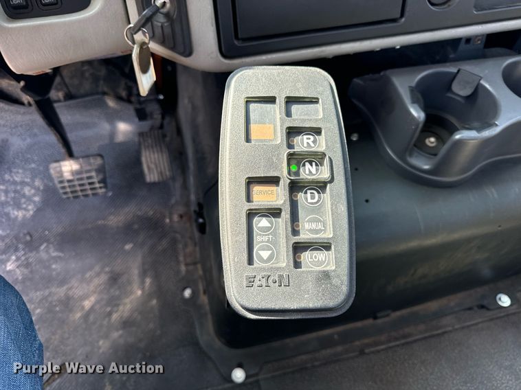 image for item DT2012 2009 International  WorkStar 7600 truck cab and chassis