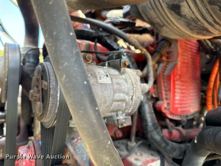 image for item DT2012 2009 International  WorkStar 7600 truck cab and chassis