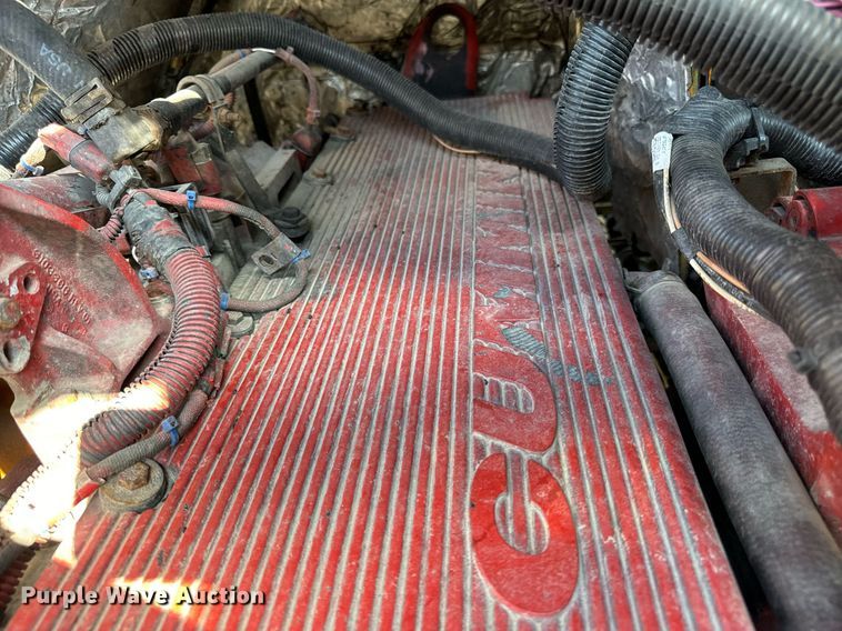 image for item DT2012 2009 International  WorkStar 7600 truck cab and chassis