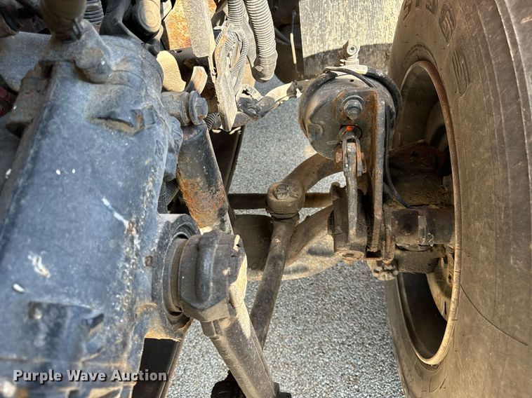 image for item DT2012 2009 International  WorkStar 7600 truck cab and chassis